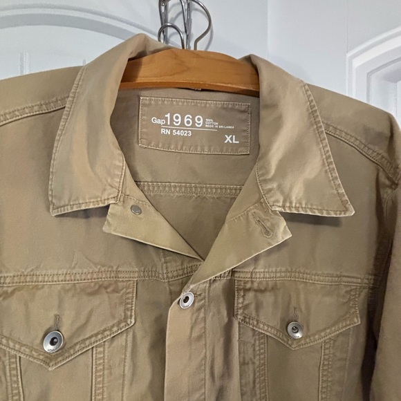 Gap Men's Tan Jacket - Picture 2 of 3